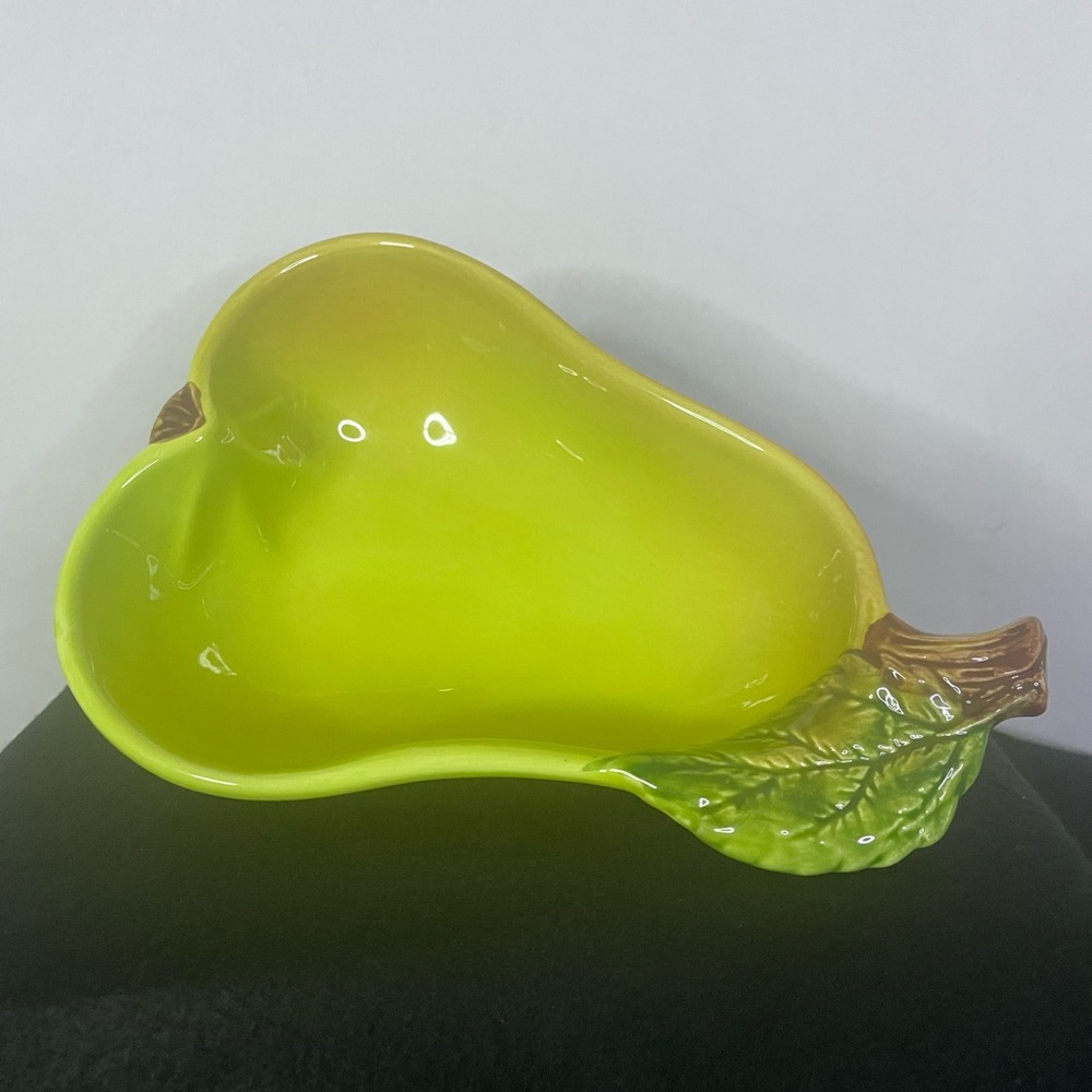 Pear Serving Bowl / Tray Green Brown Portugal Vintage Portugal Like New